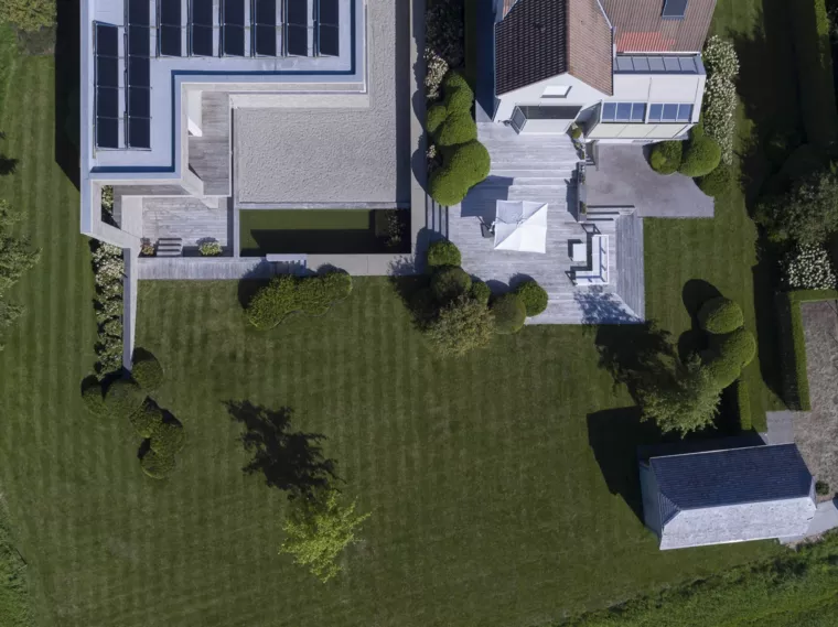 Landelijk gelegen tuin met elegante haagmassieven (13) - 